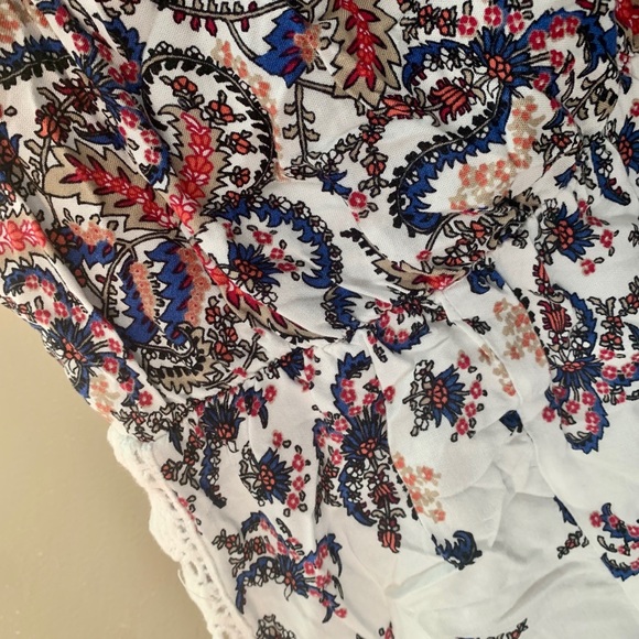 Flowery Romper🌺 - Picture 5 of 8